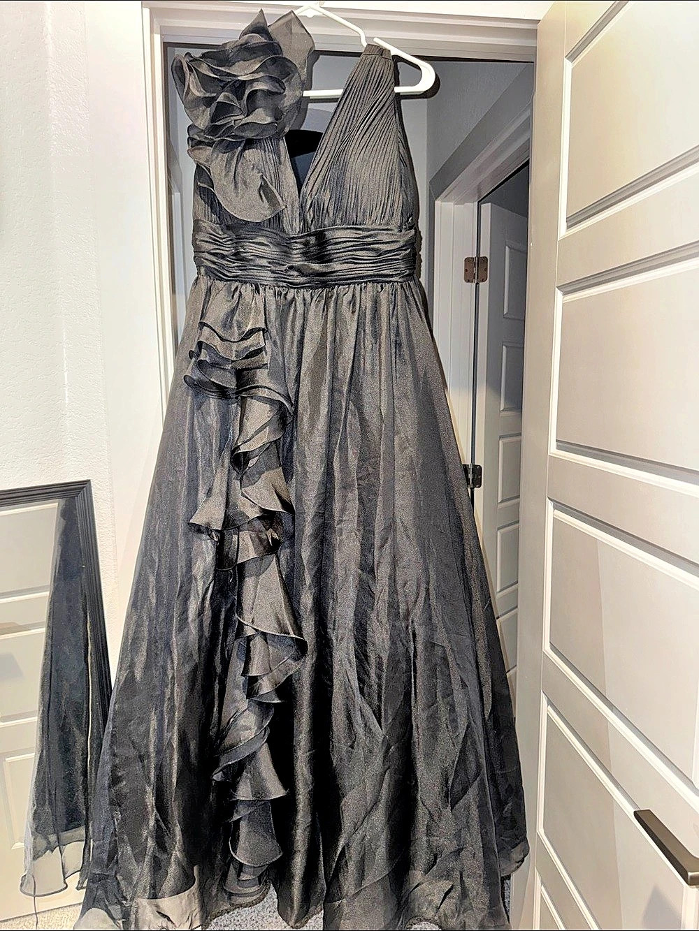 Mac Duggal Organza Halter Neck Open Back Ruffle Gown Black 14
